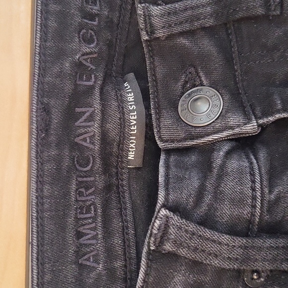 American Eagle Jeans (short) - Picture 2 of 8